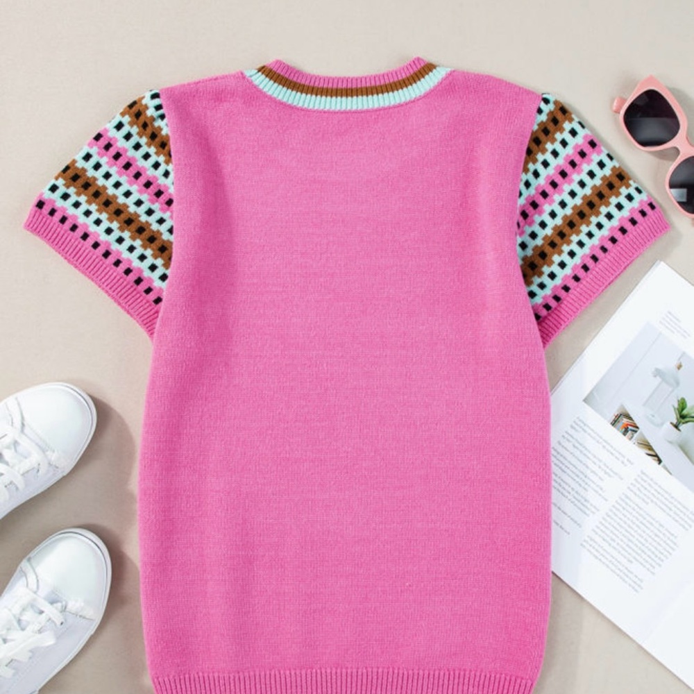 ⭐️Pink Short Sleeve Sweater - Picture 2 of 8